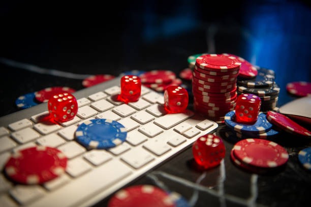 karatetoto mobile app live dealer lobby on a phone screen