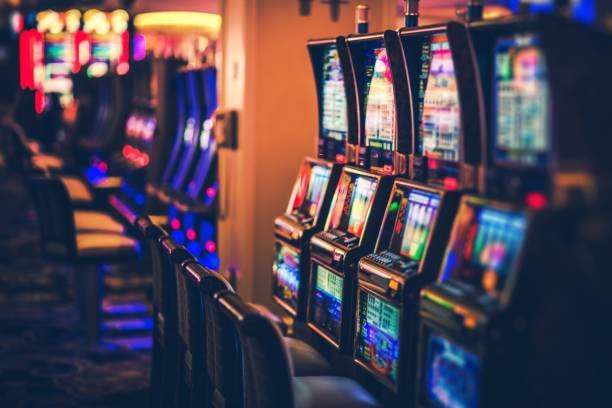 Our live dealer table interface and tournament guide context on karatetoto